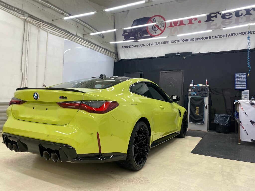 Сегодня в нашей студии новая BMW M4. Приехала к нам прямиком из салона на обширный комплекс работ, чтобы добиться мак… — фото 1