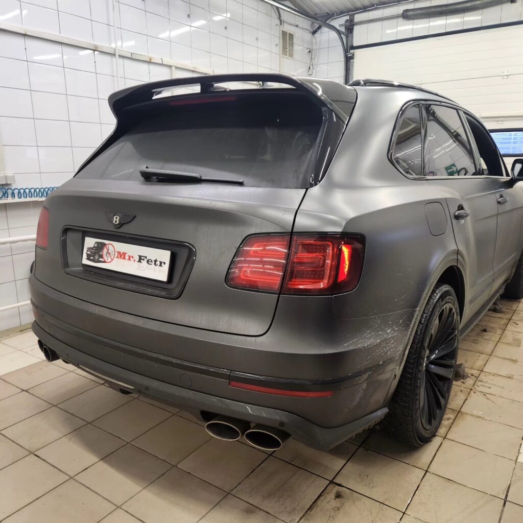 Bentley - не просто автомобильная марка, это настоящий символ роскоши и статуса. С 1919 года некогда британцы (а тепе… — фото 1