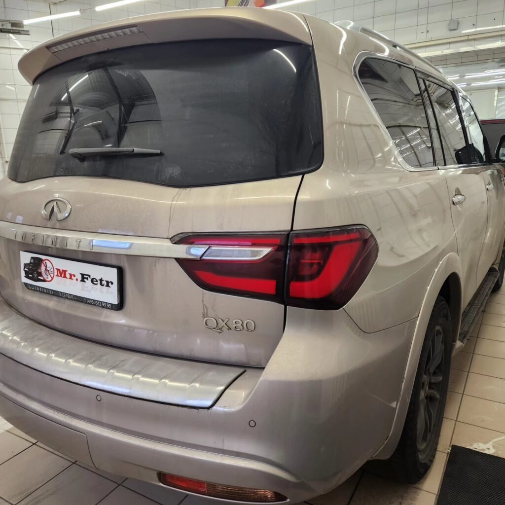 Легендарный «бегемот» – Infinity QX 80 – автомобиль, мягко говоря, заметный. Что в потоке, что на парковке, взгляд ср… — фото 1