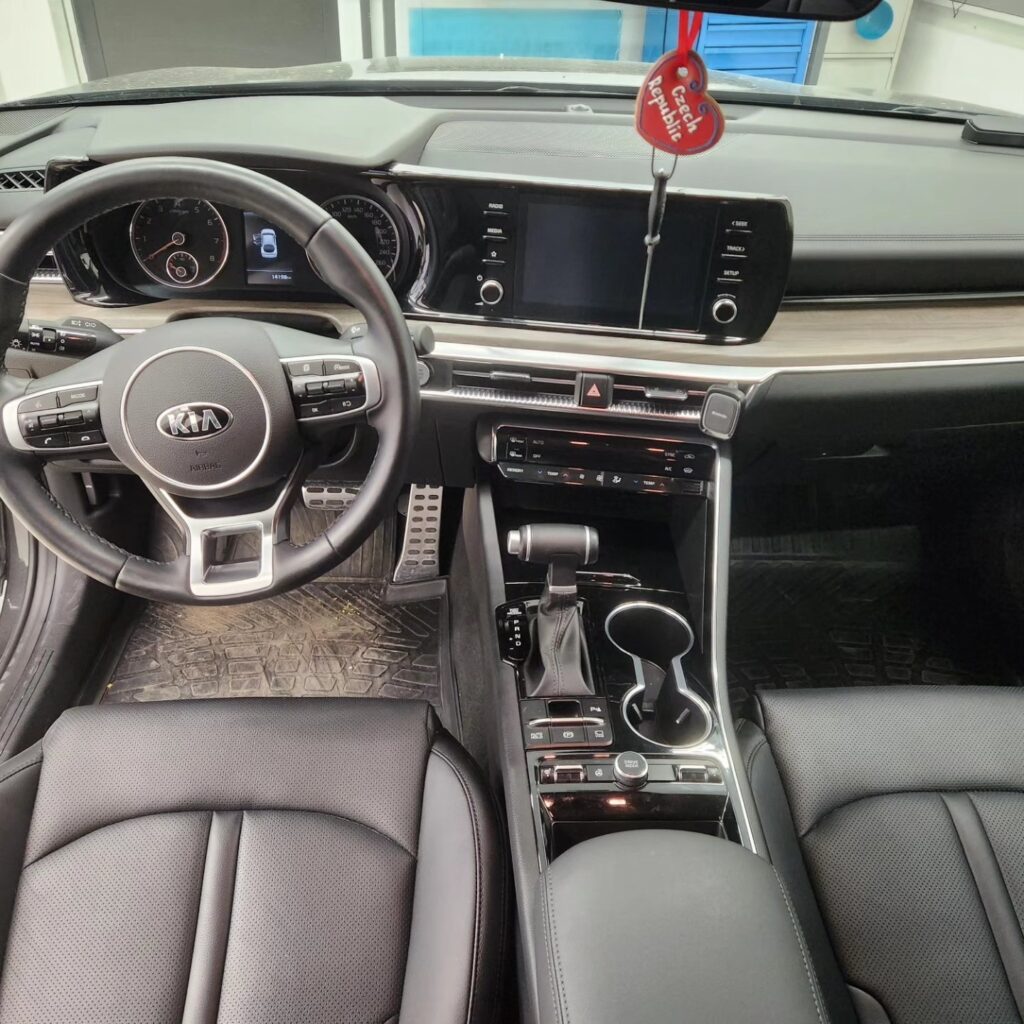 KIA K5 по праву входит в когорту самых популярных автомобилей не только в Европе, но и центральной части России. Ну, … — фото 2
