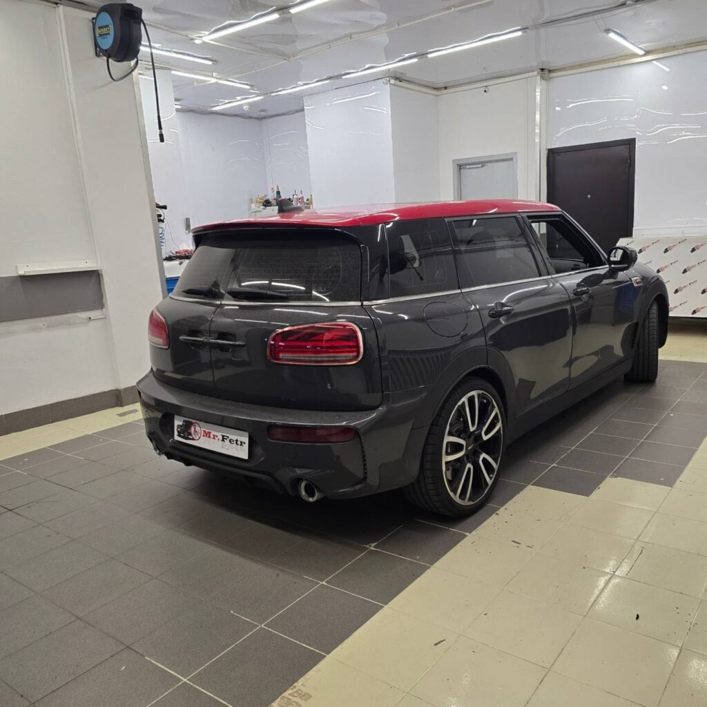Mini — пожалуй одна из самых понятных и предсказуемых автомобильных марок. Неважно, какая модель некогда британского … — фото 1