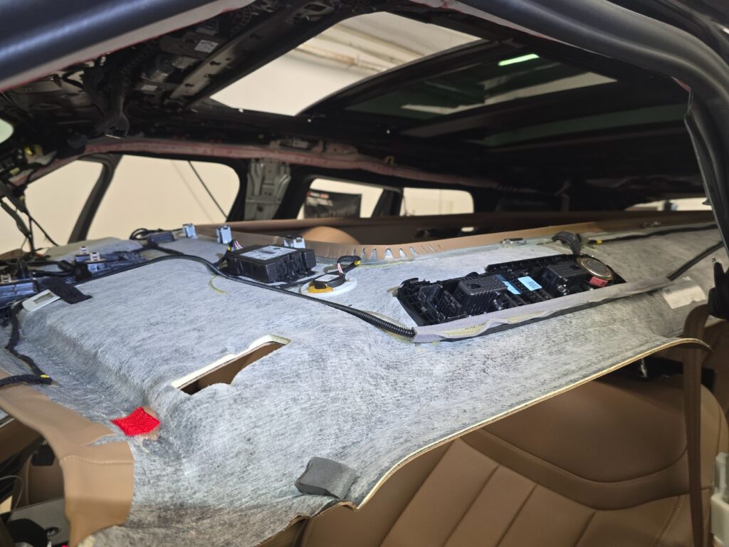 Range Rover в России плотно ассоциируется с лоском, шиком и богатством. Если, конечно, не брать во внимание зомби-пон… — фото 3